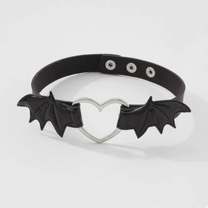Alloy, PU Care instructions: Avoid wearing during exercise, as sweat will react choker necklace in Black with fitted