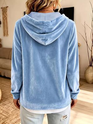 athleisure pullover hoodie in Green with hooded