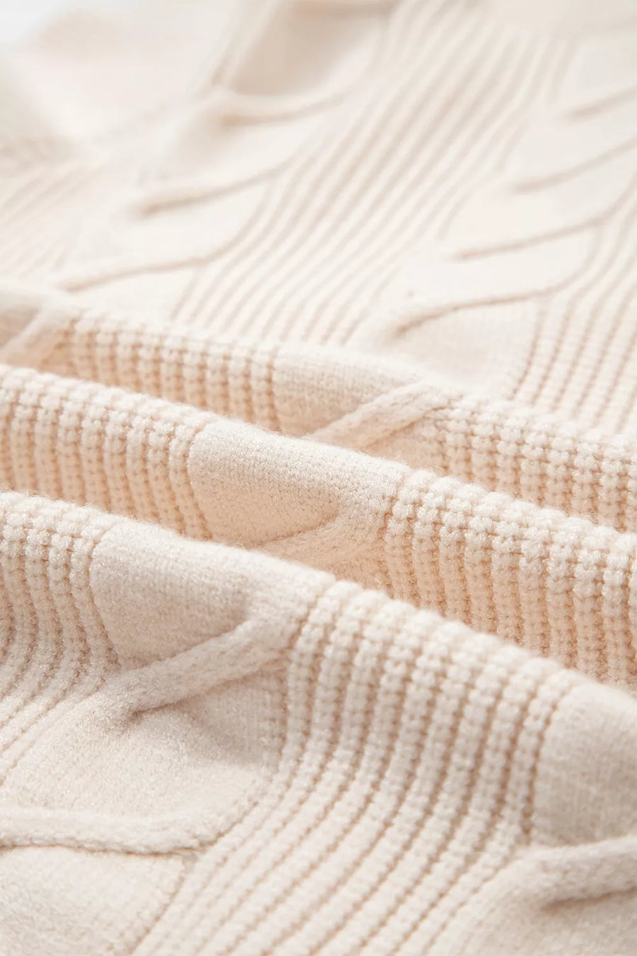 Scarlet turtleneck sweater with ruffled and short sleeve