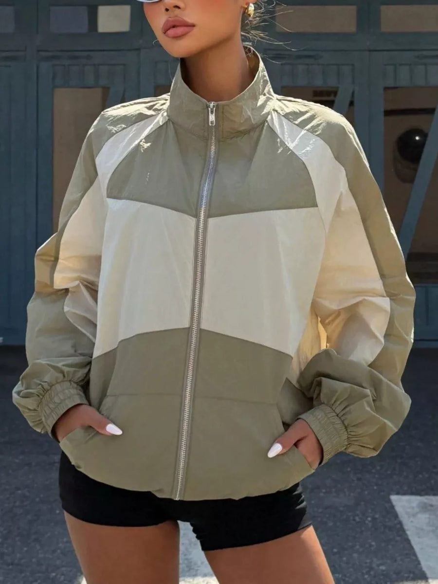 windbreaker in Green