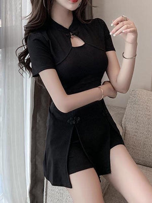 Main fabric contains 71& mini dress in Black with A-line silhouette