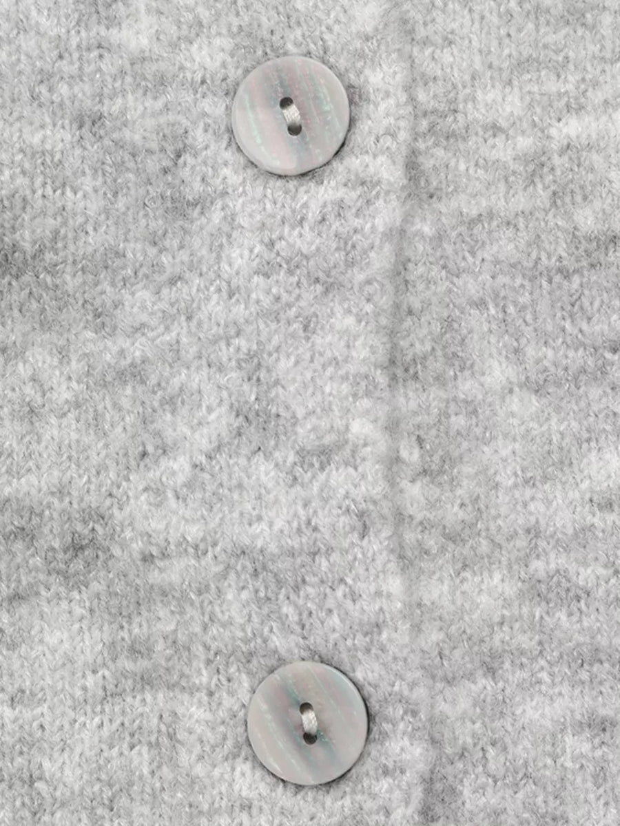cardigan in Gray/white with crew neck and long sleeve