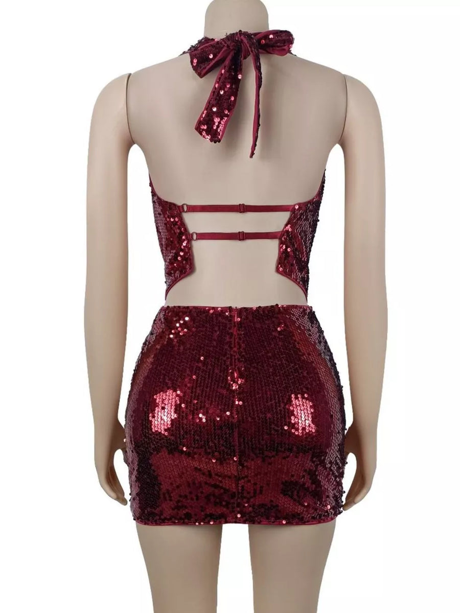 Burgundy fitted two-piece set with halter