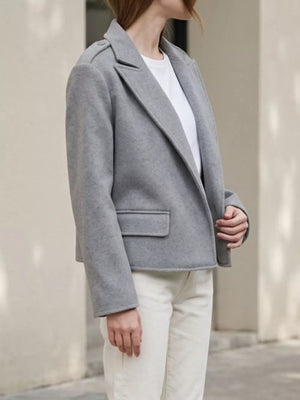 Lapel Collar Cropped Blazer in Gray with pocketed