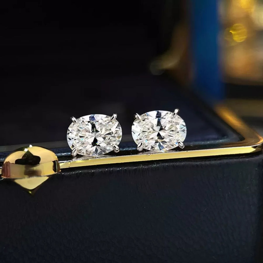 925 sterling silver,Moissanite Carat weight: 1ct Care instructions: Avoid wearin earrings in clear with stud silhouette