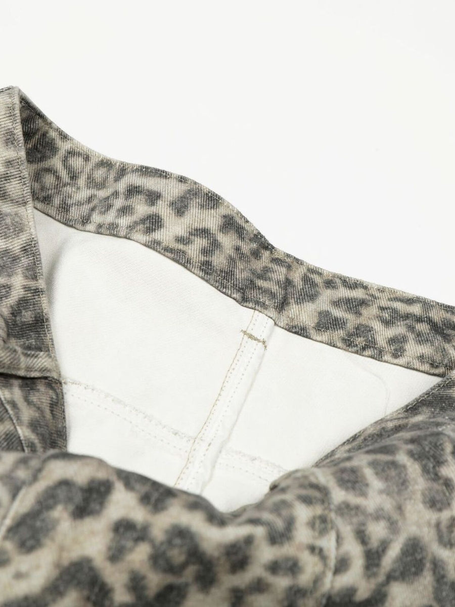 Men's High-Waisted Leopard Print Wide-Leg Pants in Leopard with buttoned