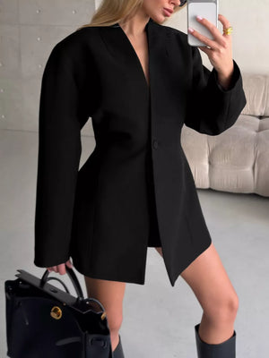 One Button Long Sleeve Blazer in Black with one-button closure