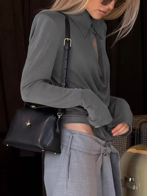 modern blouse in Gray with collared