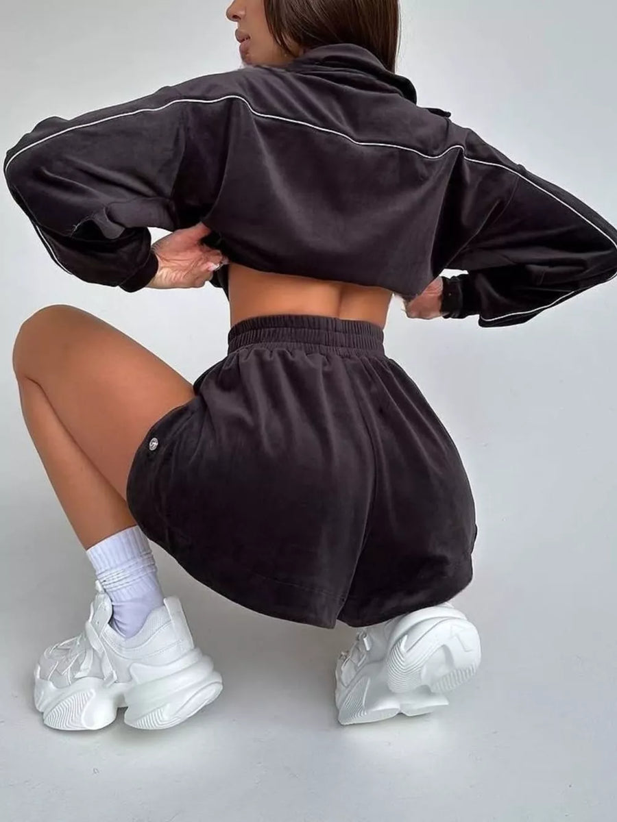 athleisure tracksuit in Brown with mock neck