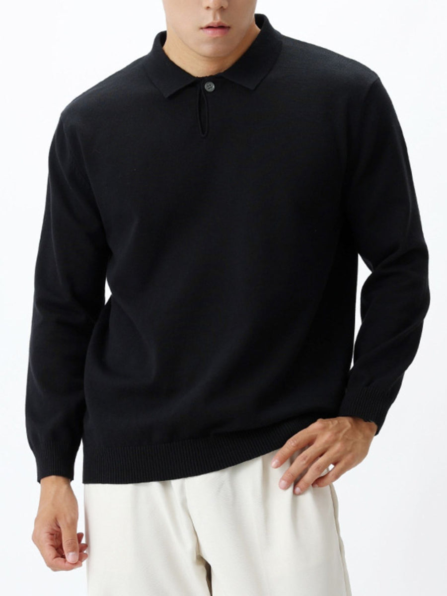 classic pullover sweater in Black with collared