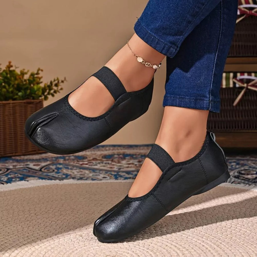 PU Leather,Rubber Imported Size & flats in Black with flats silhouette