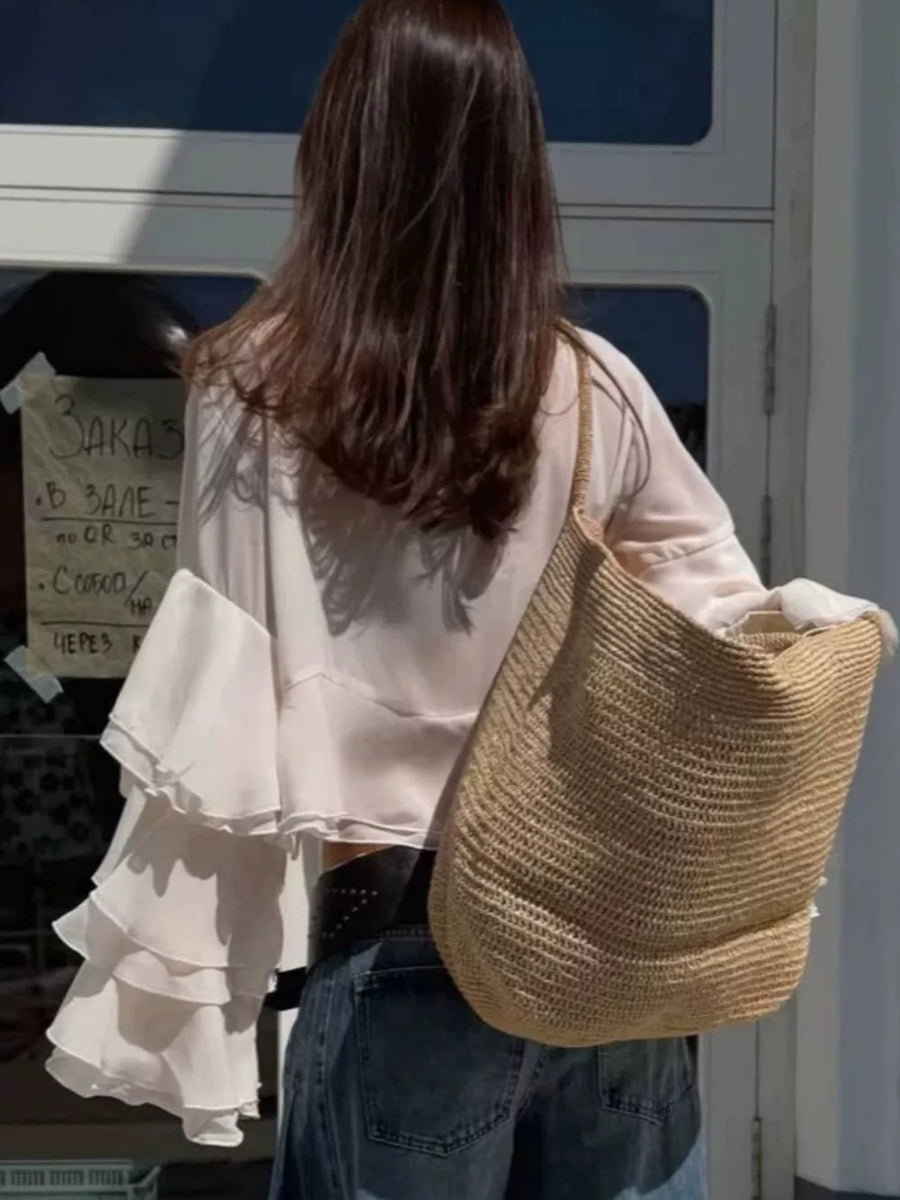romantic blouse in Apricot with round neck