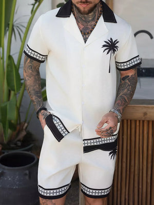 White hawaiian shirt with hip-length, thigh-length and button-front, drawstring