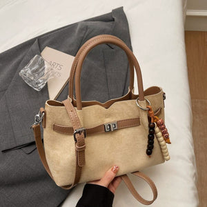 handbag in black