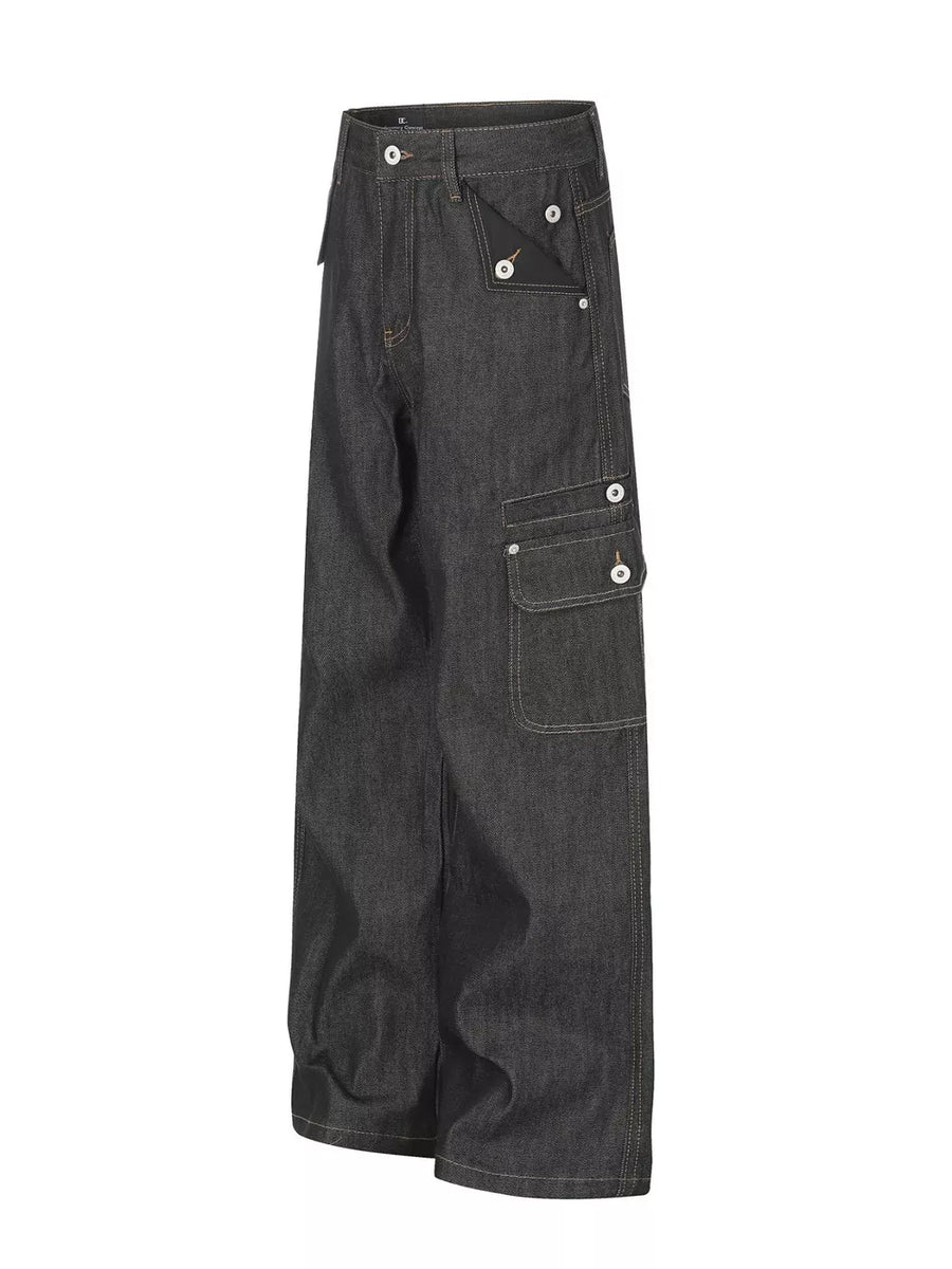 80% Cotton 20% Polyester Care instructions: Machine wash cold jeans in Black with wide-leg silhouette