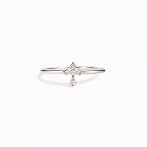 minimalist ring in clear with n/a