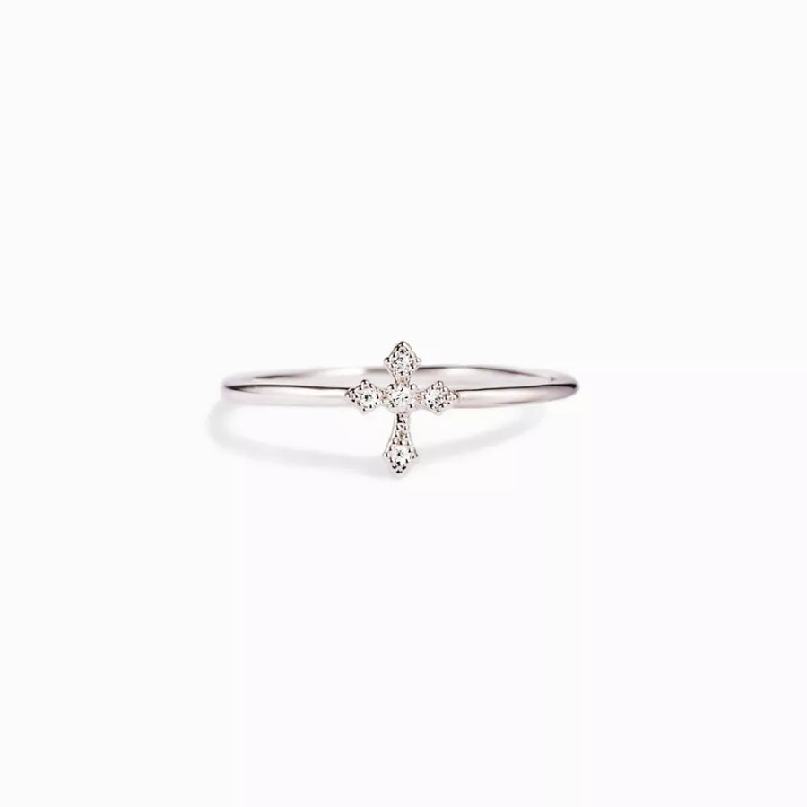 minimalist ring in clear with n/a
