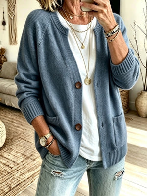 cardigan in Navy with crew neck and raglan sleeve
