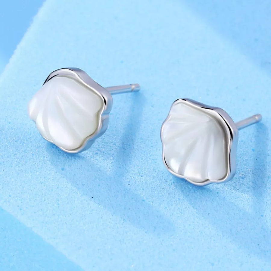 925 Sterling Silver Shell Stud Earrings in iridescent white with shell motif