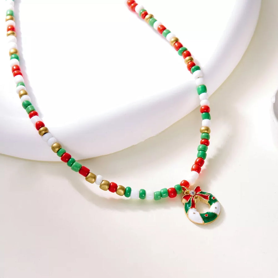 necklace in red with beaded and short