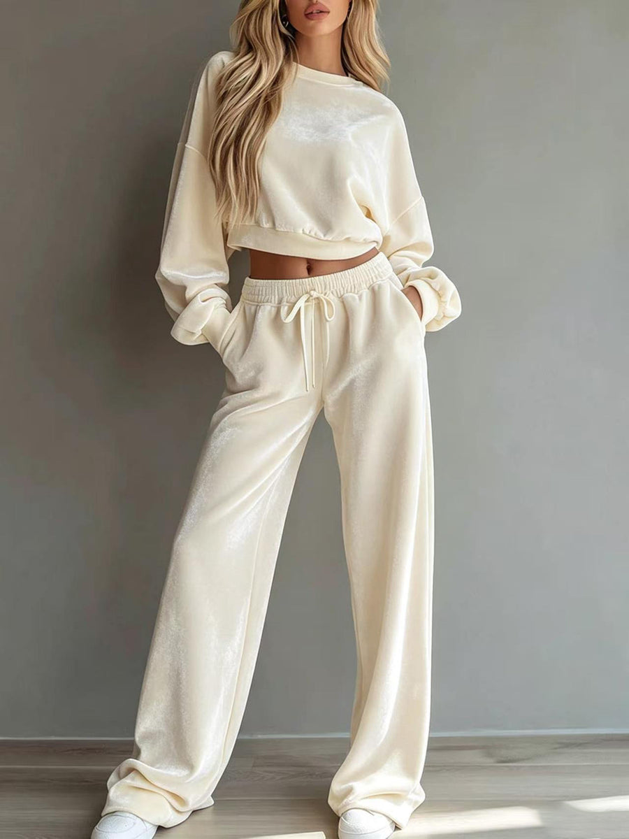 lounge set in ivory featuring drawstring and relaxed fit