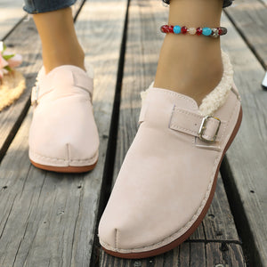 Round Toe Flats Loafers in black with round toe