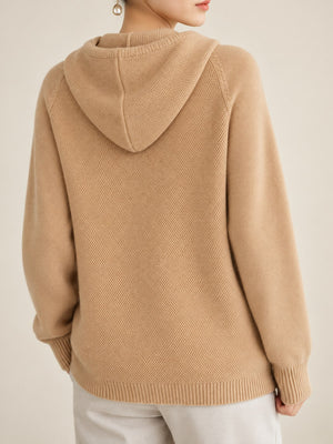 pullover sweater in Emerald Green with hooded and long sleeve