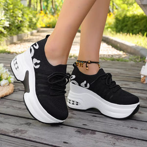 White sneakers with not applicable and lace-up