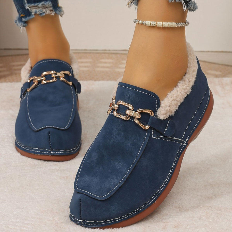 Round Toe Chain Detail Winter Slip-Ons in Pink with round toe