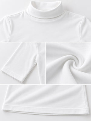 minimalist t-shirt in Black with mock neck