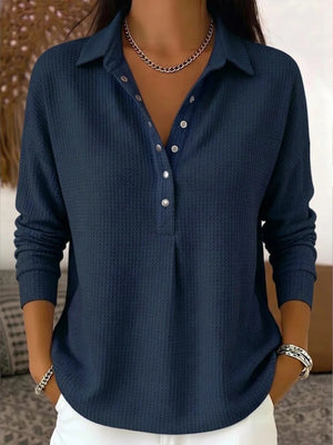 Black relaxed blouse with collared