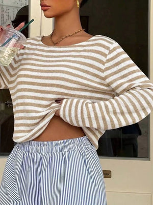 Black t-shirt with cropped and pullover