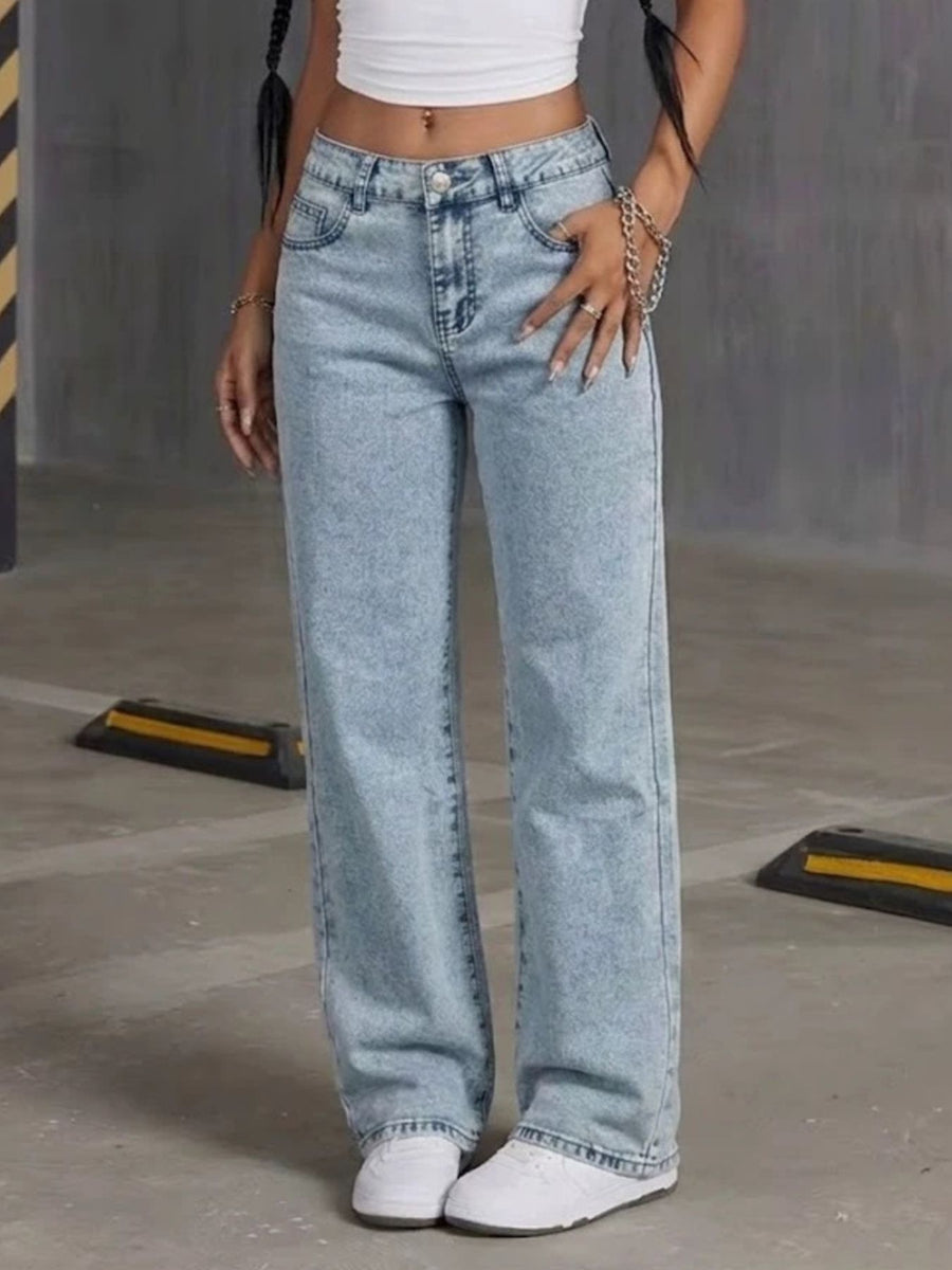 95%cotton,5%spandex Care instructions: Machine wash cold straight jeans in Light Blue with straight silhouette