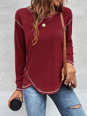 Black t-shirt with hip-length and pullover