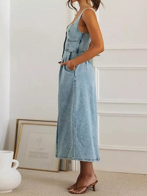95%cotton, 5%spandex Care instructions: Machine wash cold midi dress in Dark Blue with A-line silhouette