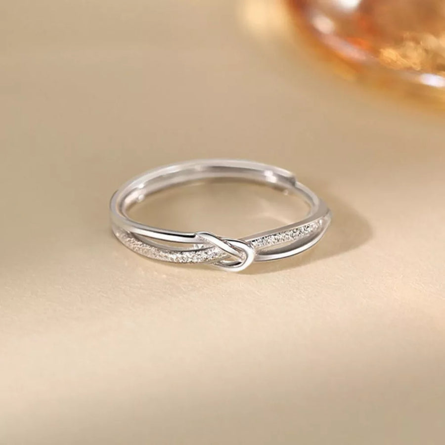 925 Sterling Silver Knot Ring With Zircon in Silver