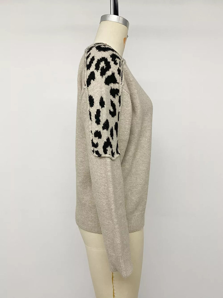 Leopard Round Neck Sweater in Khaki with ribbed