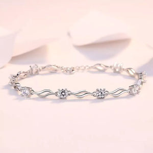 silver bracelet with geometric and n/a