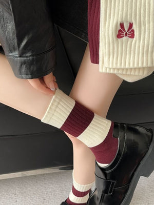 Ribbed Cotton Crew Socks in cream with ribbed knit