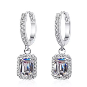 glam earrings in clear with not applicable