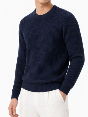 classic pullover sweater in Burgundy with crew neck