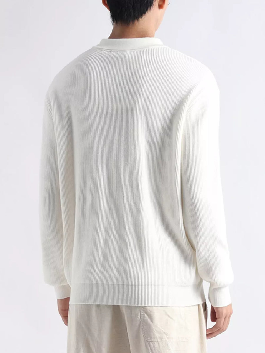 White regular pullover sweater with collared