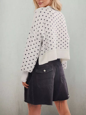 Khaki pullover sweater with seam detail and long sleeve
