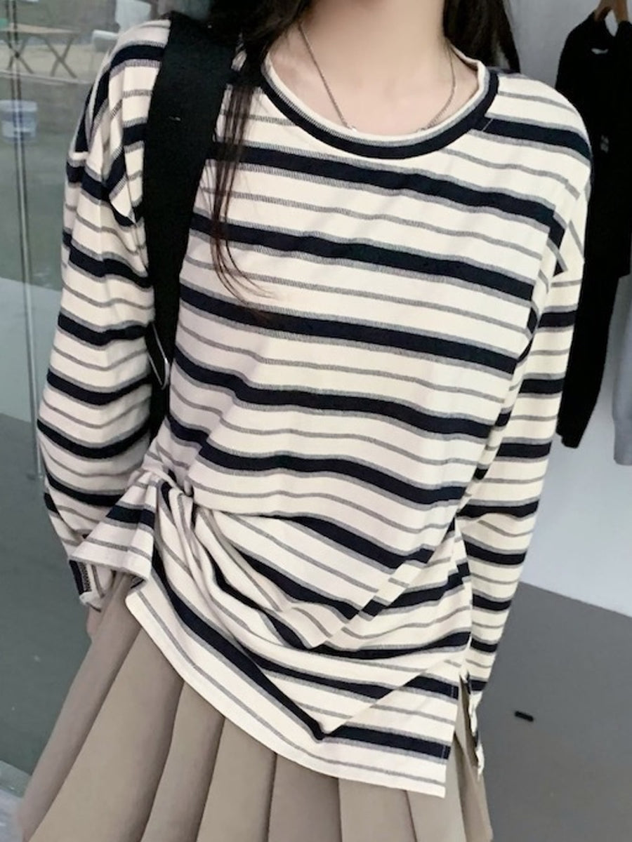 navy blue t-shirt featuring side slit and striped