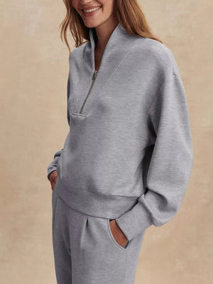 sweatshirt and wide-leg pants set in Black with mock neck and long sleeve