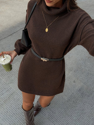 65% polyester, 13% acrylic, 13% polyamide, 6% wool sweater dress in dark brown with relaxed silhouette