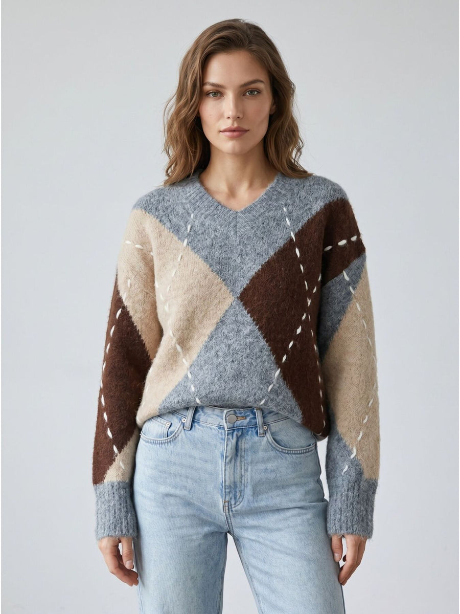 Argyle V-Neck Oversized Sweater in beige with stretch