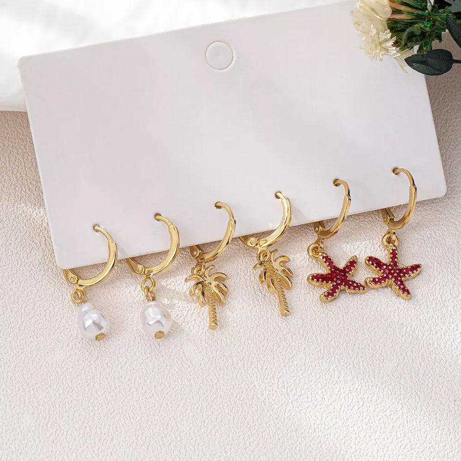 Gold earrings with short and lever back