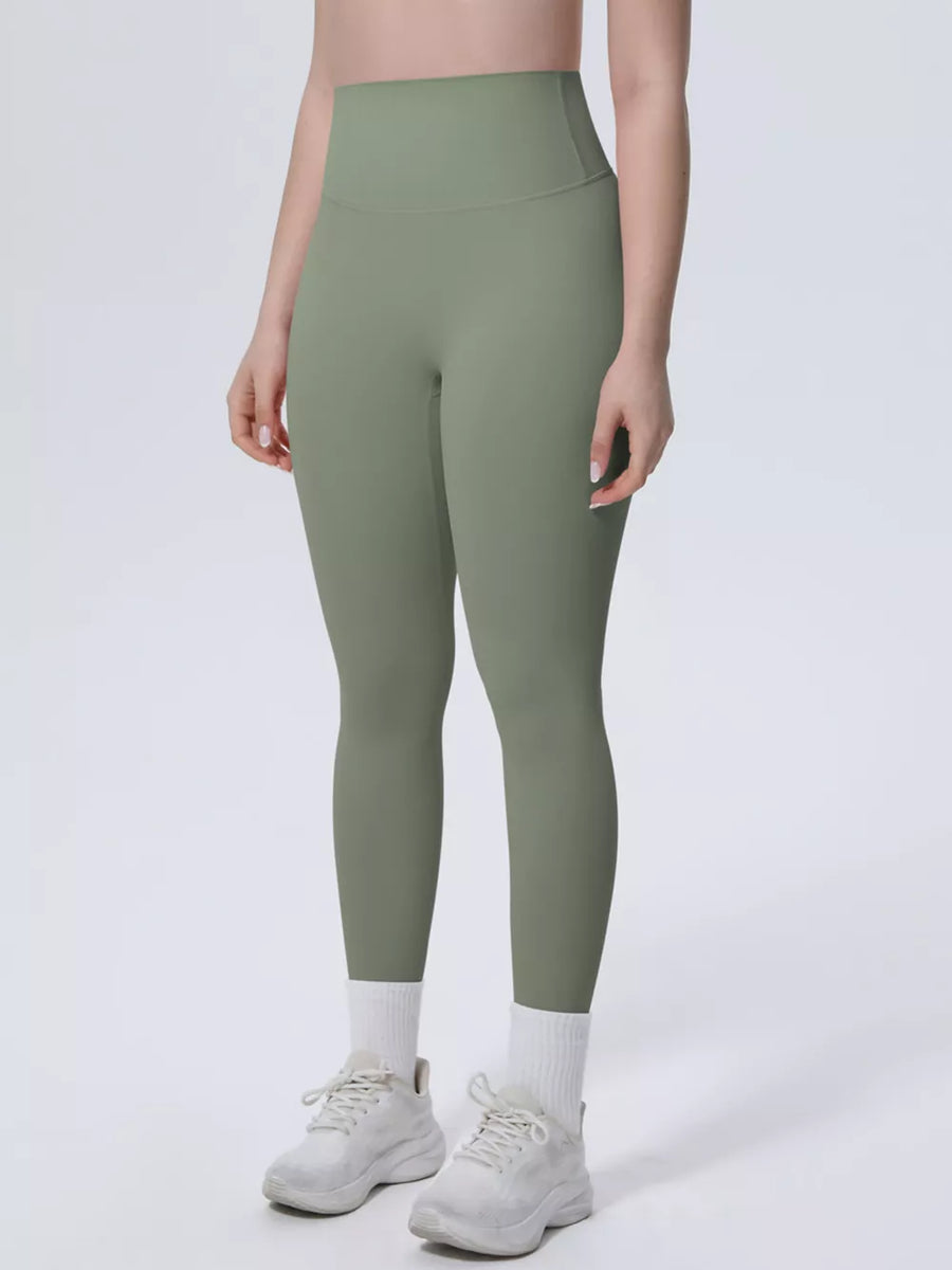 80% nylon, 20% spandex Care instructions: Machine wash cold leggings in Black with fitted silhouette