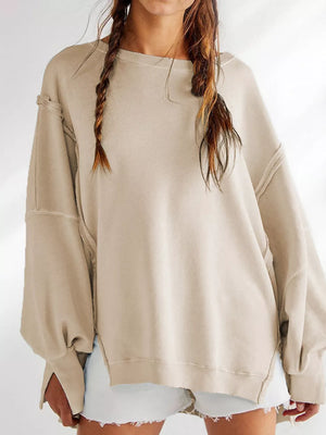 Black oversized sweatshirt with crew neck